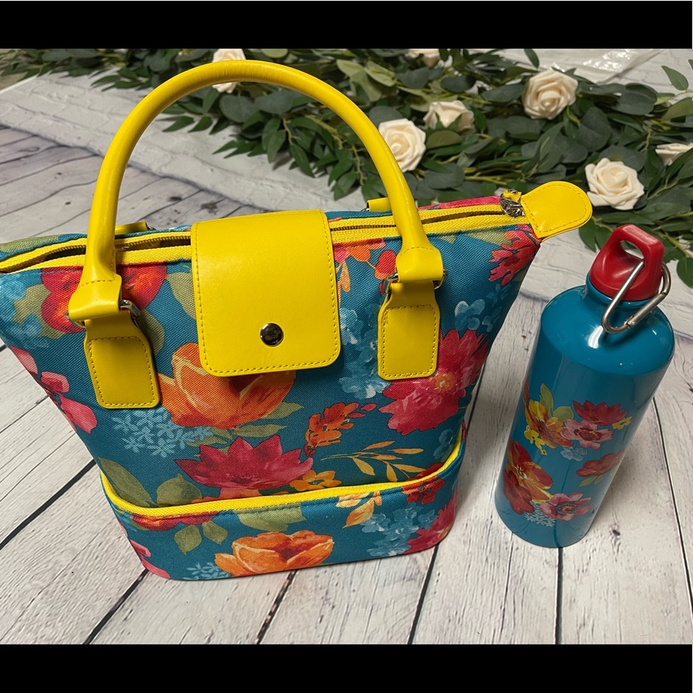 Pioneer Woman Lunch Tote & Water Bottle